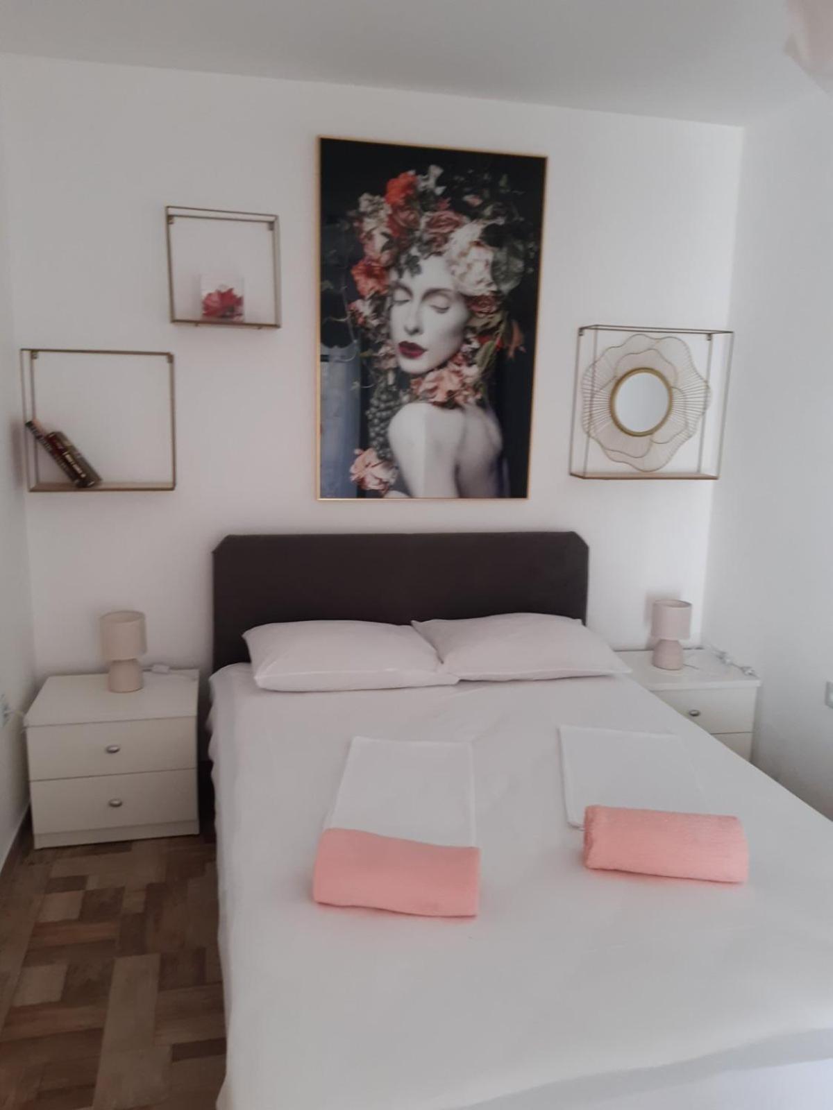 Varazdinci Rogoznica  Buitenkant foto