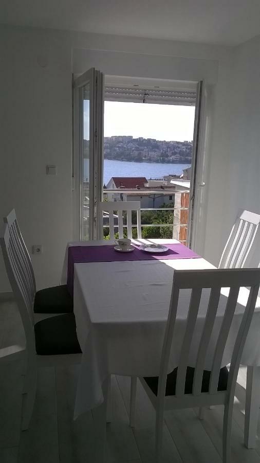 Varazdinci Rogoznica  Buitenkant foto